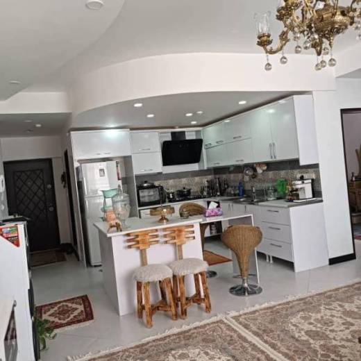 100 متر ، 2 خواب ، غرق نور ، محمود نژاد