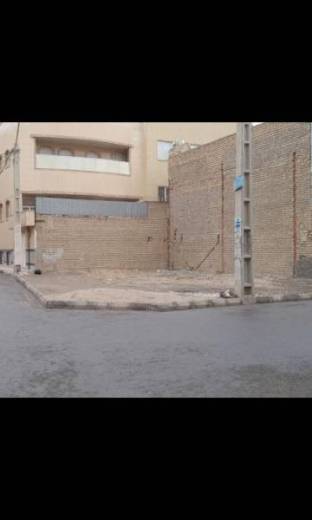 زمین ۲نبش باپروانه ۳طبقه روی پیلوت