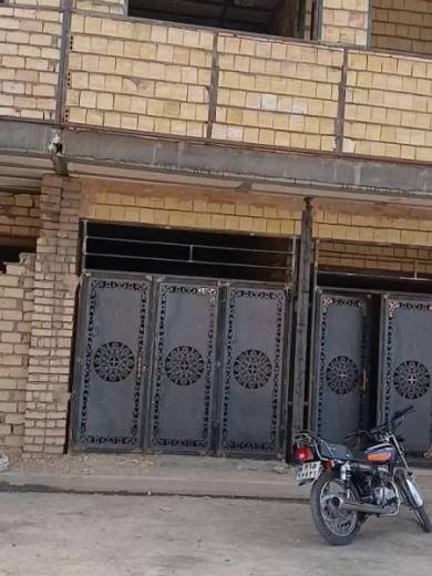 خانه نیمه ساخت