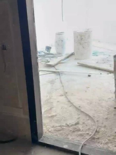 اپارتمان طبقه ۵
