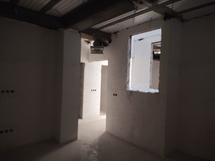 آپارتمان تک واحدی