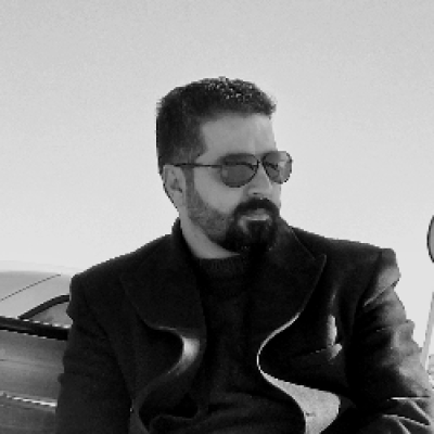  امیر آخوندی