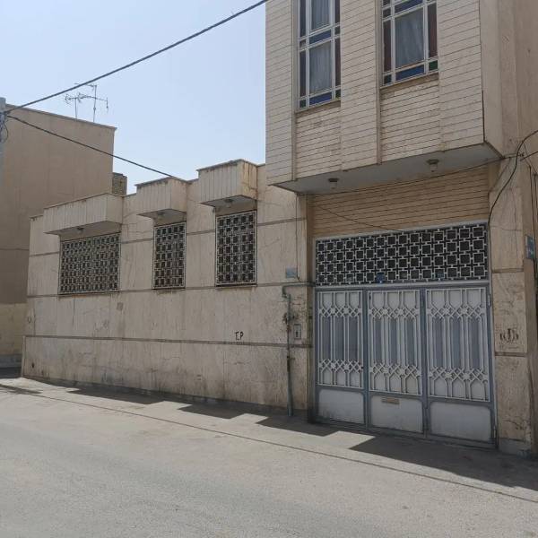 ویلایی دورشهر سه نبش،سند ششدانگ،اوکازیون