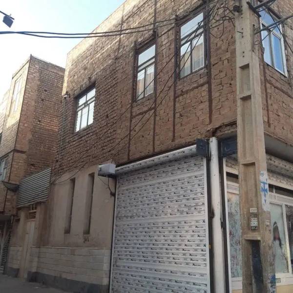خانه سه طبقه 70 متر یزدانشهر