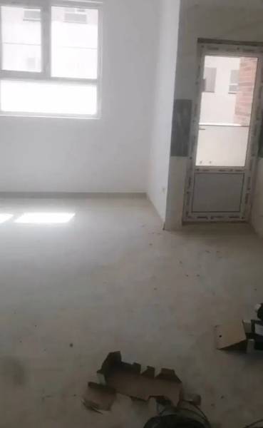 واحد ۸۱ متری طبقه اول پردیسان
