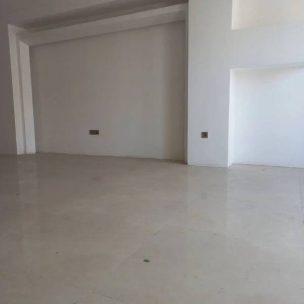 ویلایی باز سازی شده بنیاد