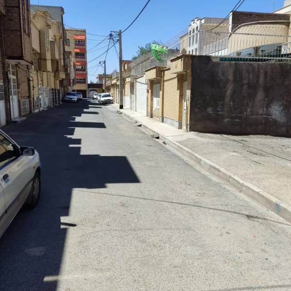 زمین 180متر شمالی با پروانه