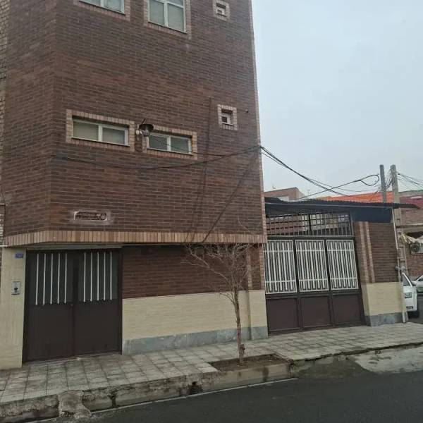 خانه دو طبقه شمالی همکف بالا