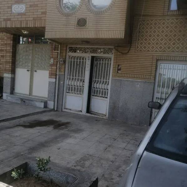 زیرزمین۷۰مترورودی جدا خیابان مدرس