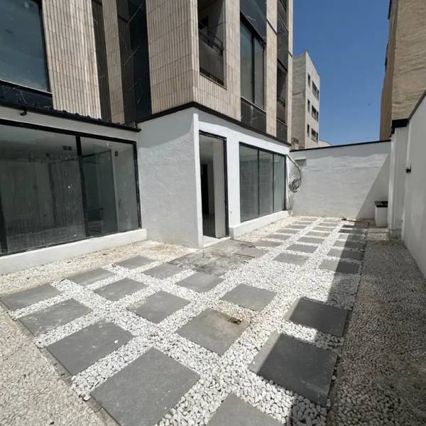 اپارتمان ۳۰۰ متری تک واحدی گلستان