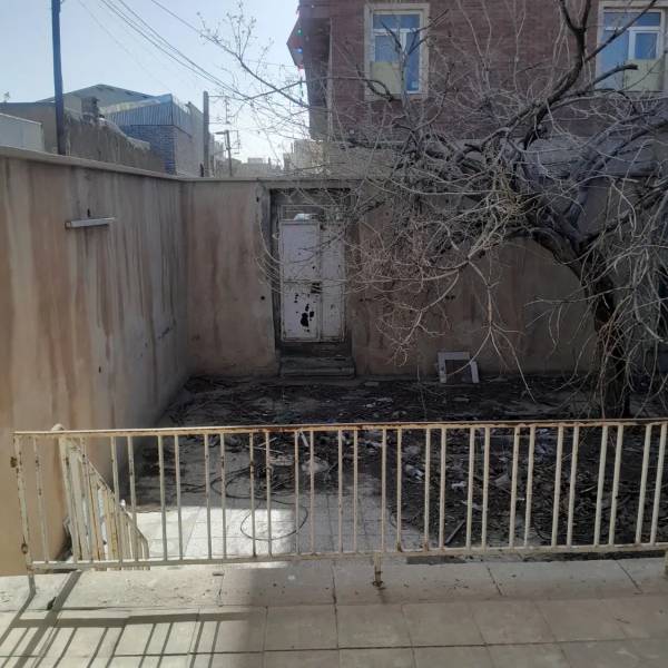 منزل فروشی انقلاب نزدیک خیابان