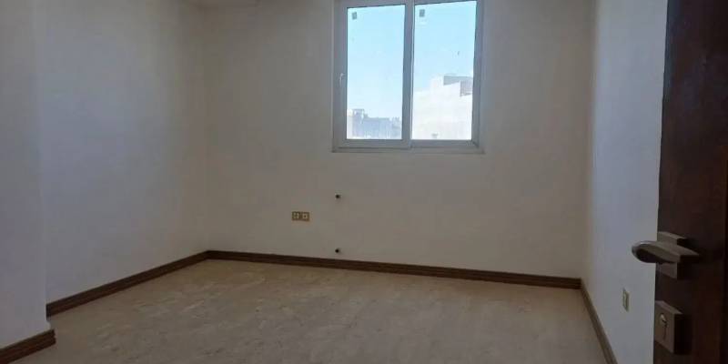 ۱۳۵ متر کلید نخورده