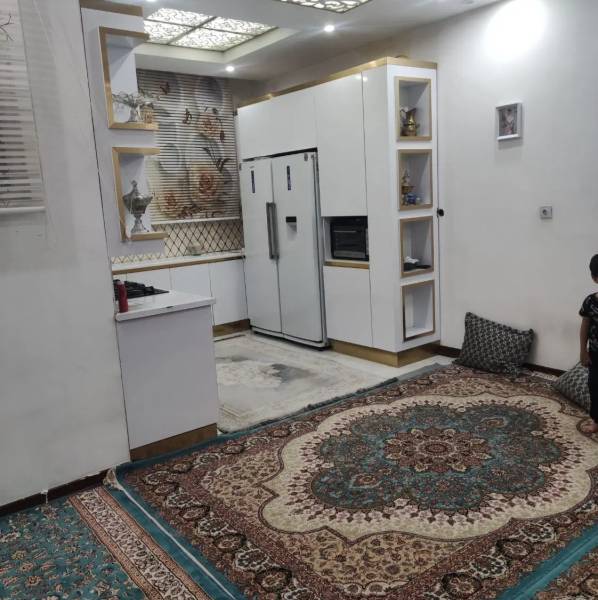 فروشی ۵۰ متر بر کوچه