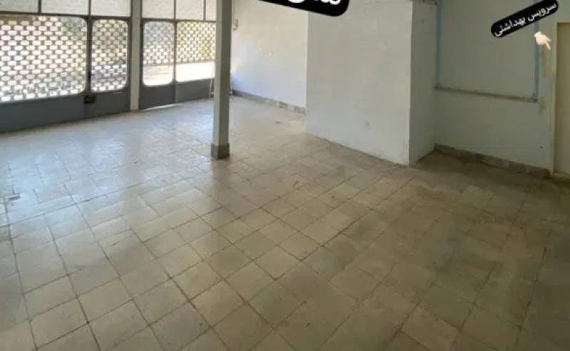 ملک چهار طبقه _همراه مغازه تجاری_ آسانسور دار