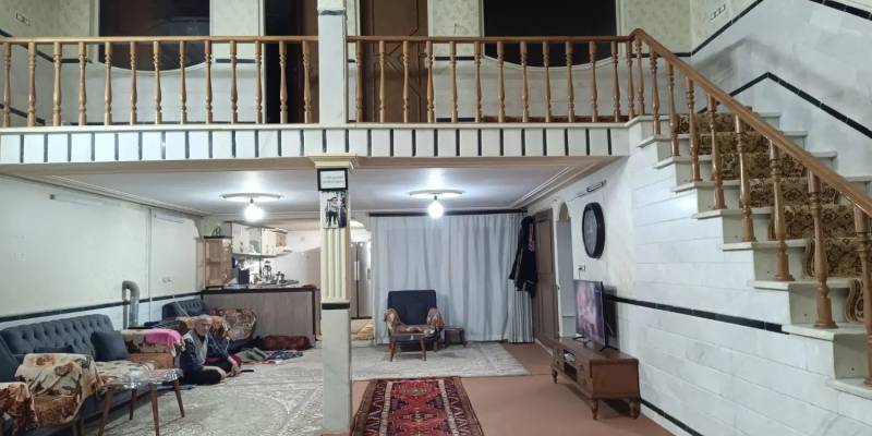 خانه ویلایی دو طبقه و نیم ۱۴۰ متر