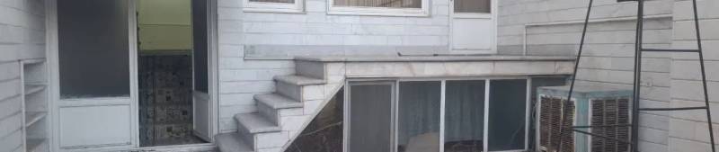 ملک بر خیابان حکیم