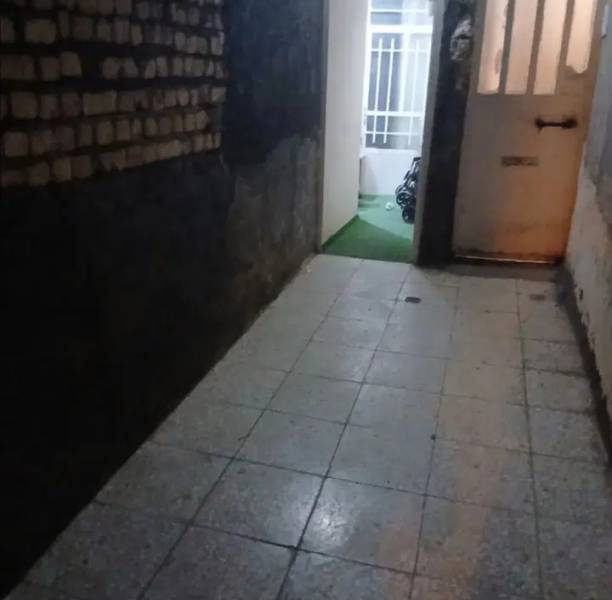 منزل فروشی پشت قواره