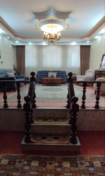 ویلایی ۳ طبقه _ ۴۵۰ متر زیربنا _ امکانات کامل