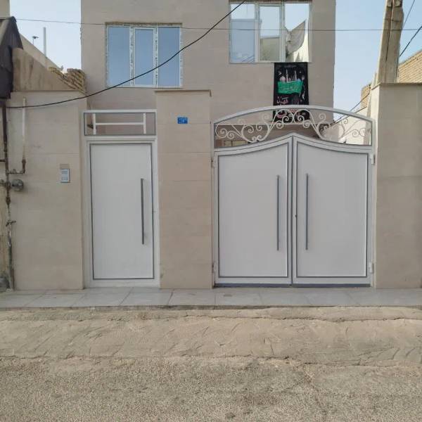 یک باب منزل مسکونی طبقه بالا تک خواب