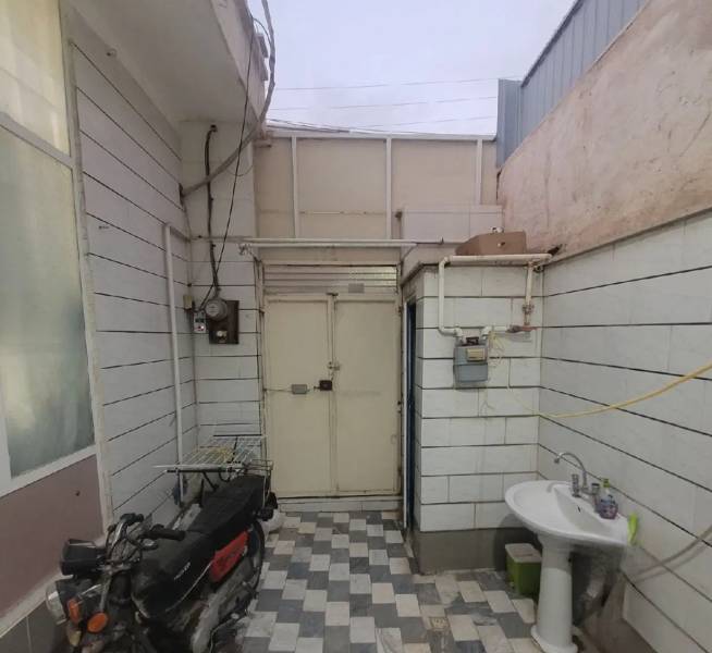منزل ۴۵ متر دو طبقه واقع در خیابان آذر