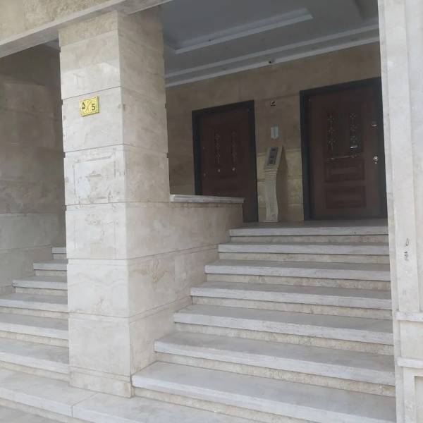 فروش آپارتمان ۱۴۰ متر