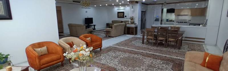فروش یک واحد ۲۳۰ متری در بهترین نقطه قم