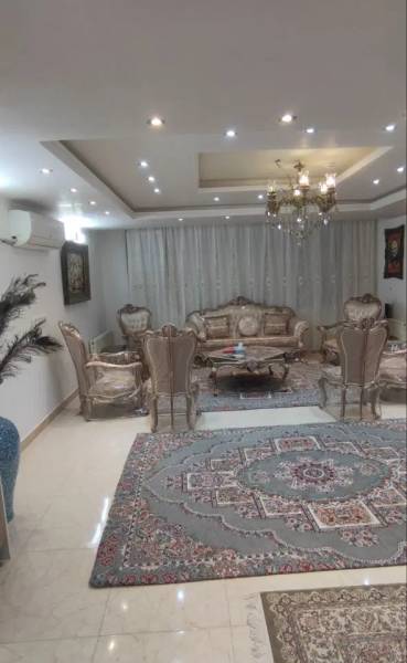 اجاره واحد ۱۲۴ متری در میدان مرجعیت
