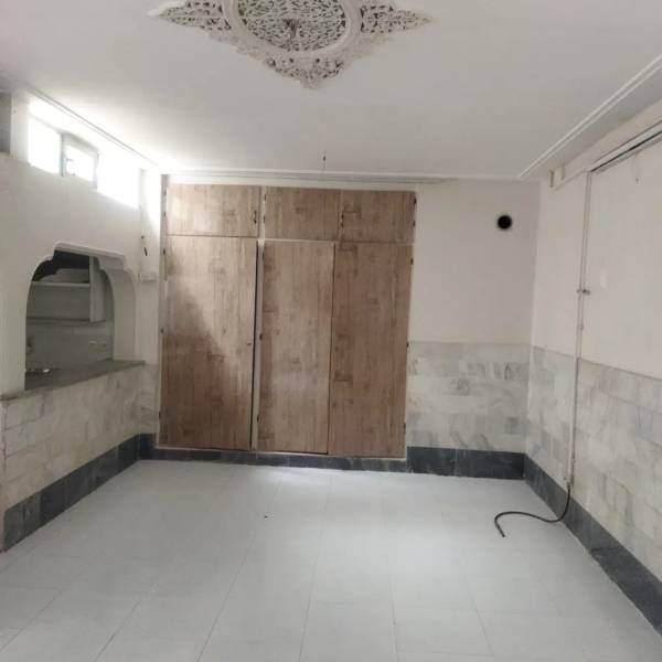 اجاره زیرزمین ۷۰ متر یک اتاق خواب