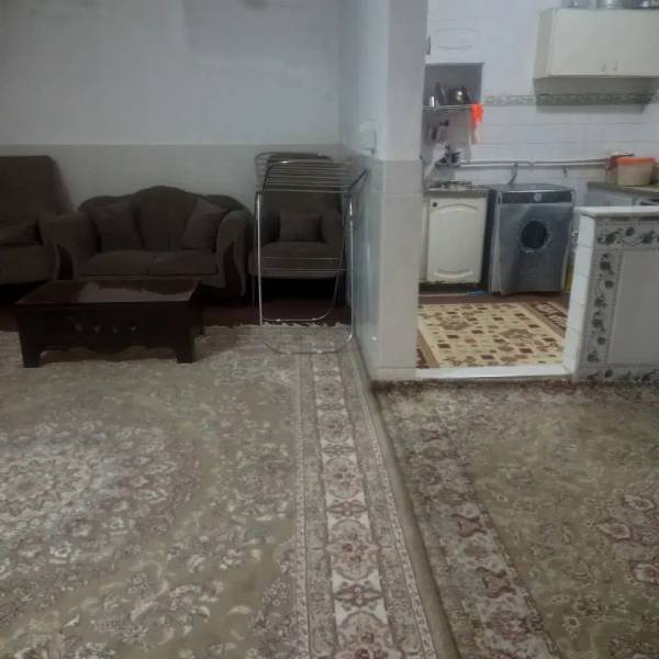 خانه درجوادالئمه راه جدا میباشد