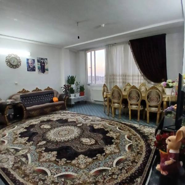 آپارتمان ۹۰متری استقلال