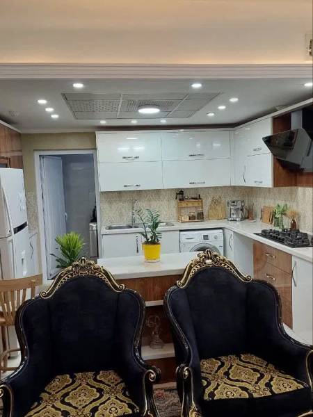 آپارتمان فراشاهی95مترفول بدونه پرتی