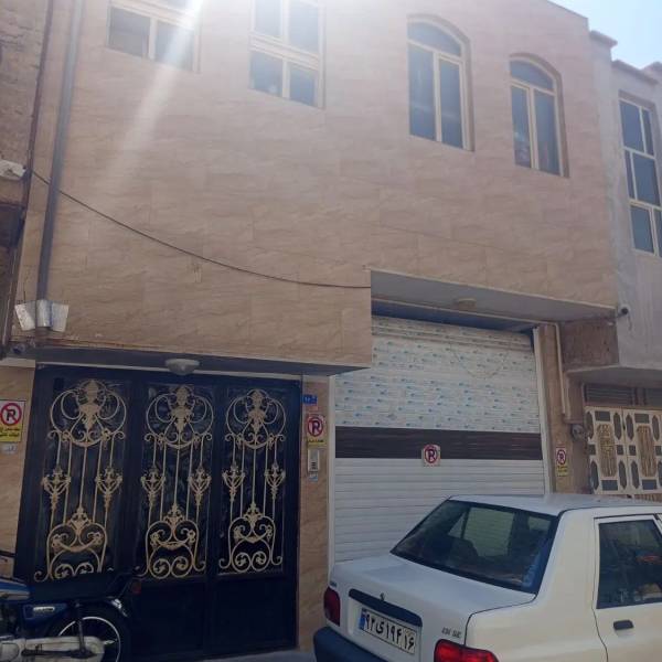 دو طبقه هم کف بالا
