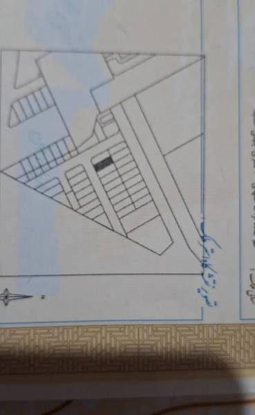 زمین زعفرانیه
