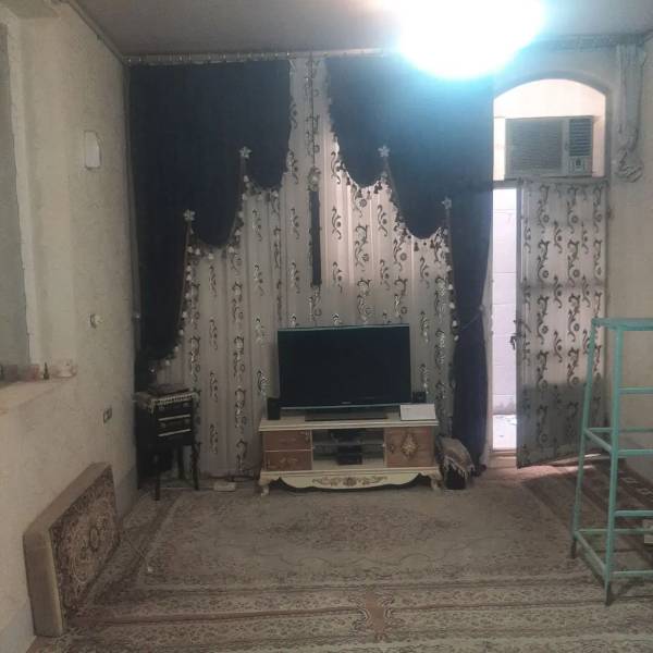 خانه پشت قواره