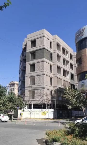 واحد ۸۵ متری بر وطن دوست