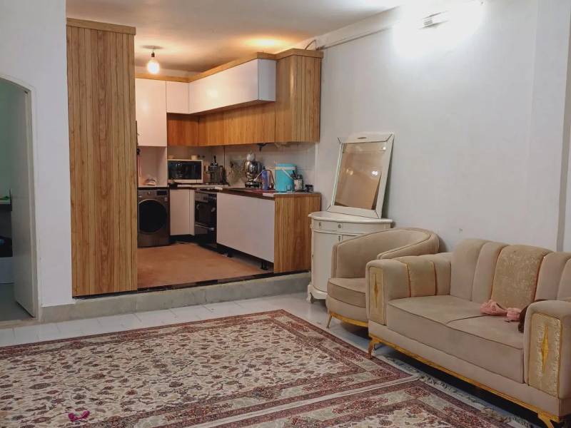۷۱ متر دوخوابه با حیاط اختصاصی