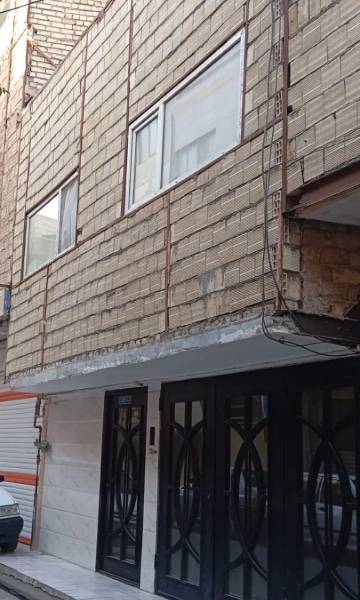 خانه 76 متر تمیز نو ساز