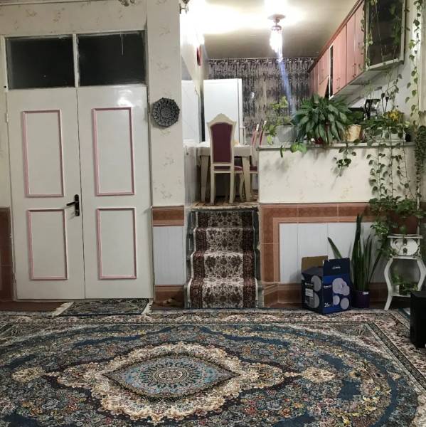 دو ونیم طبقه جنوبی تمیز(جمهوری،توحید)