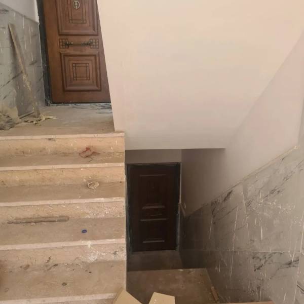 ۱۲۰ متر ۲ طبقه دارای مغازه تجاری