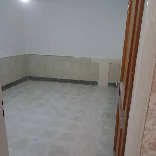 فروش خانه ۳ طبقه بعثت