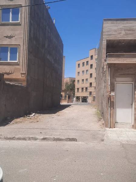 زمین آقایوسفی پردیسان