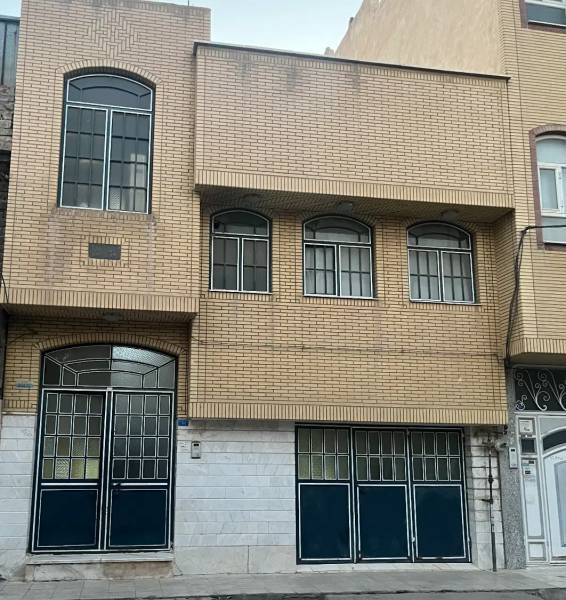 ویلایی دوطبقه ۳ خواب ۱۳۰ متر