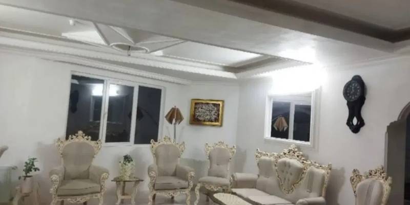 واحد فروش با حیاط اختصاصی